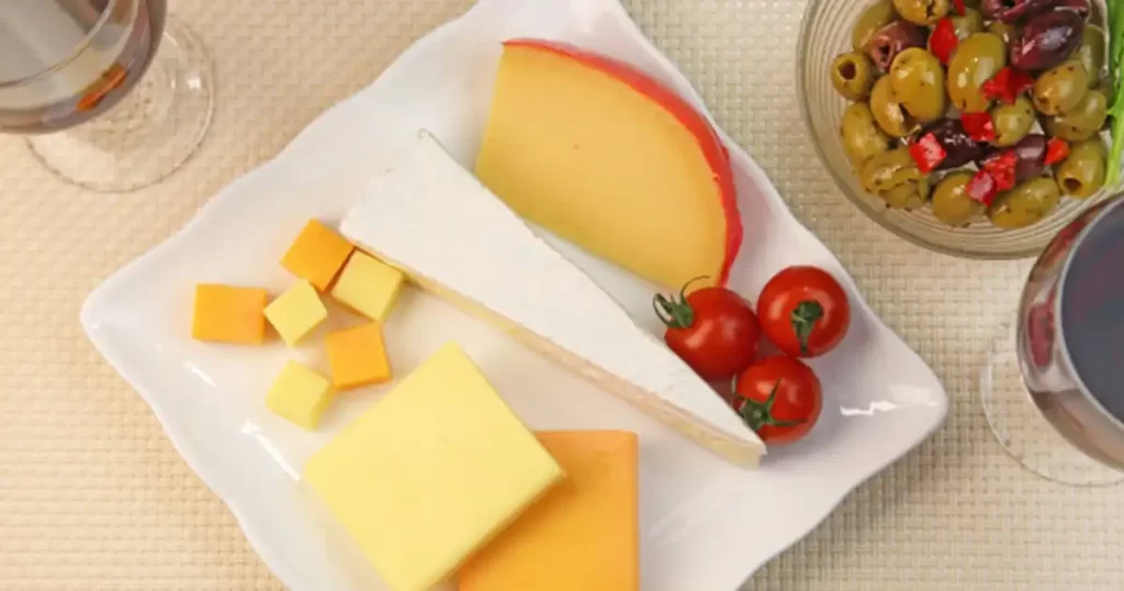 【鍼灸師が解説】妊婦さんはチーズを食べても大丈夫？安心して楽しむためのポイント